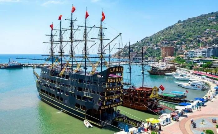 Legend Big Kral Alanya Harbour